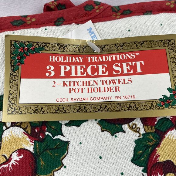 Cecil Saydah Co Vintage Christmas Towel Pot Holder Set Fruit Wreath Pattern NEW - Picture 4 of 4